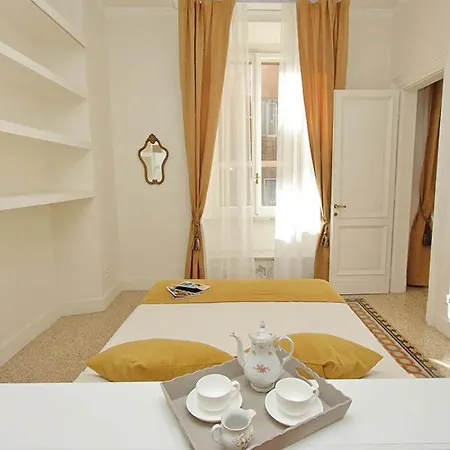 Elegant Apartment In The Heart Of Rome-Navona Area Exterior photo