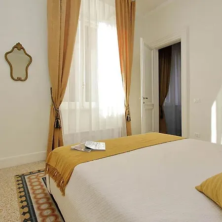 Elegant Apartment In The Heart Of Rome-Navona Area Exterior photo