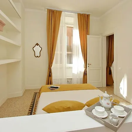 Elegant Apartment In The Heart Of Rome-Navona Area Exterior photo
