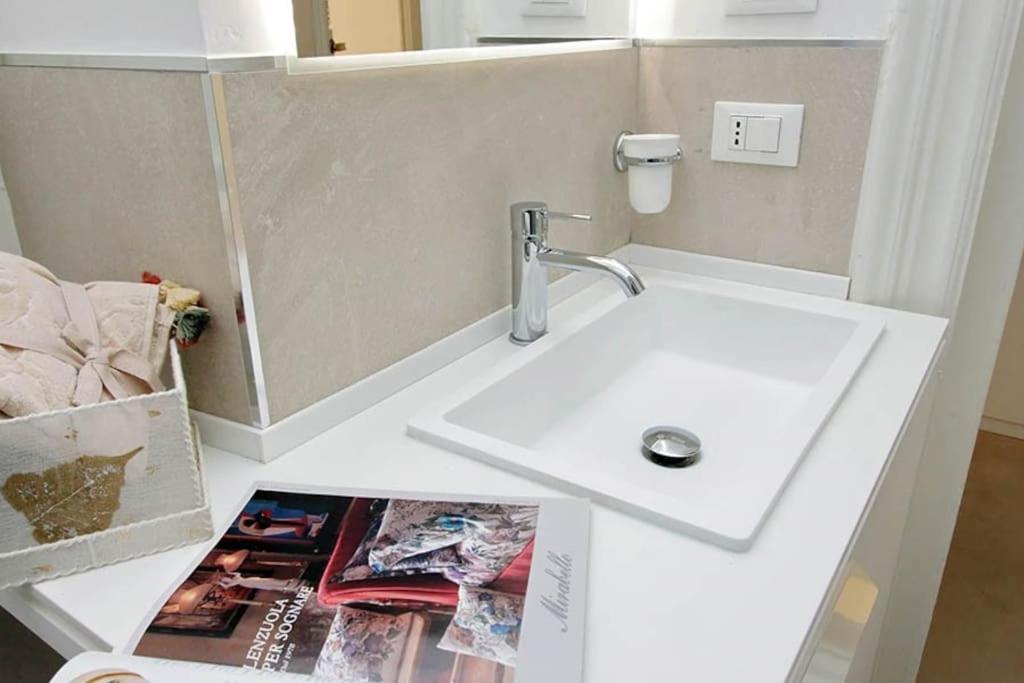 Elegant In The Heart Of Rome-navona Area Apartment Rome